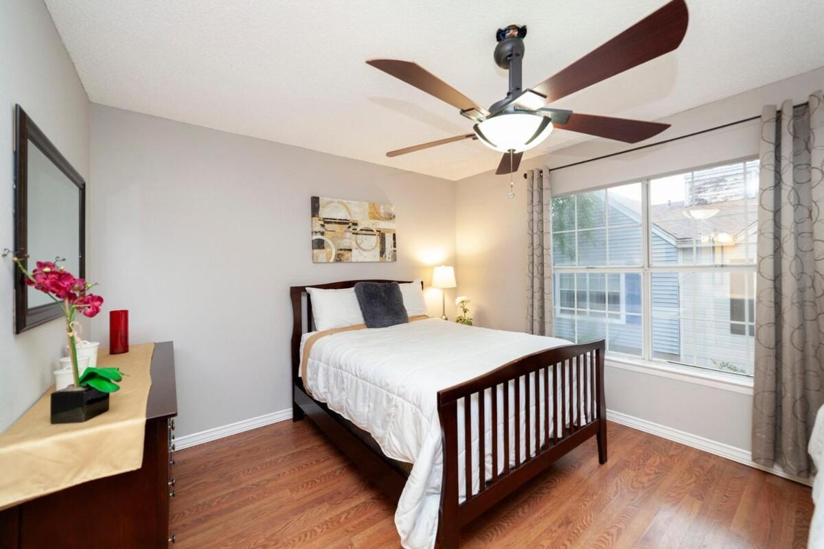 Comfort And Style In Two Bedroom Townhouse San Antonio
