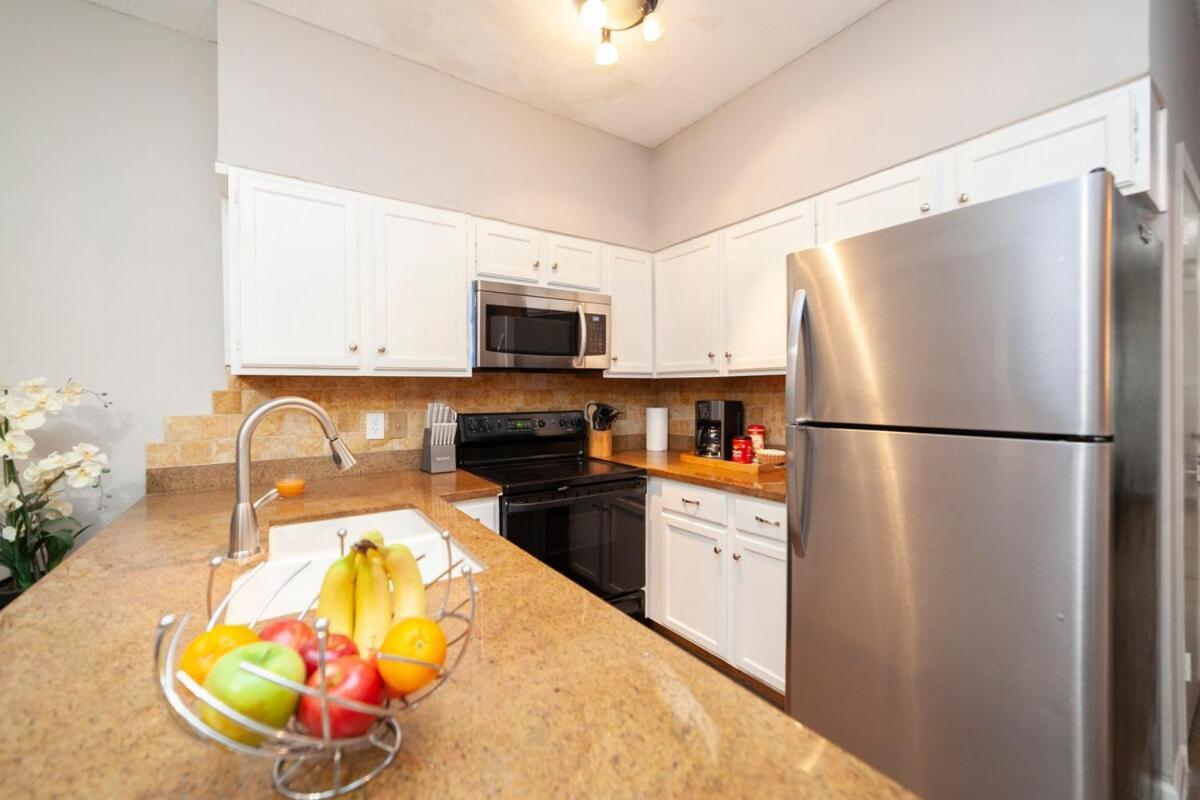 Apartment Comfort And Style In Two Bedroom Townhouse San Antonio