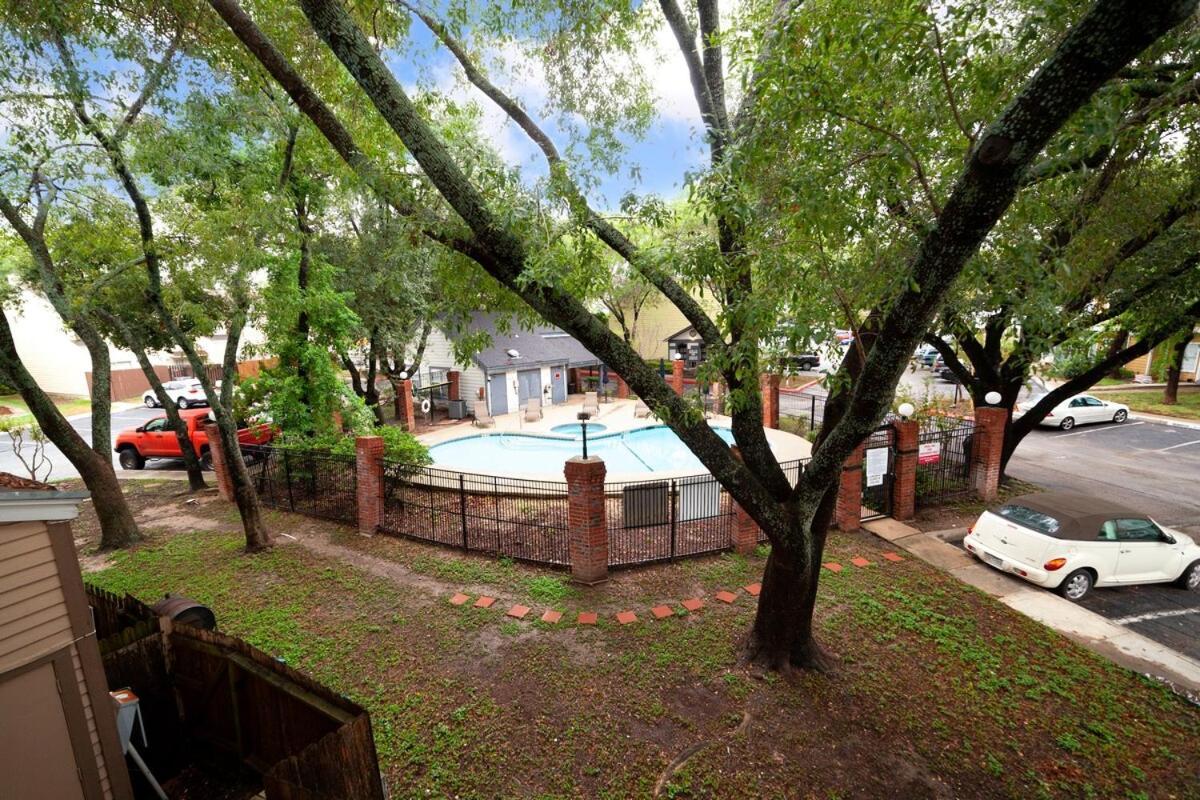 Apartment Comfort And Style In Two Bedroom Townhouse